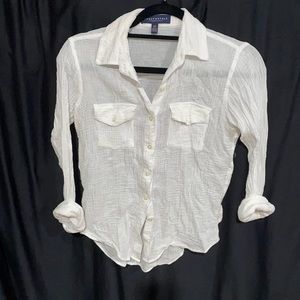 NWOT Aeropostale white gauze button down shirt